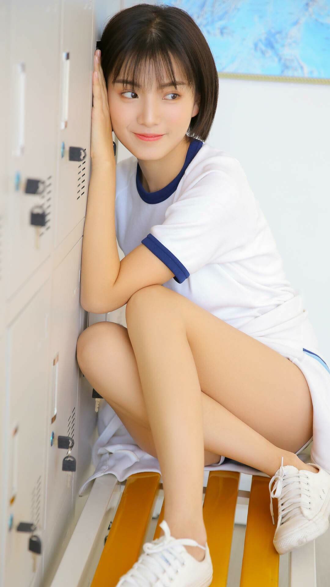 广场舞比赛吸引大量观众参与，广场舞比赛吸引大量观众参与怎么形容