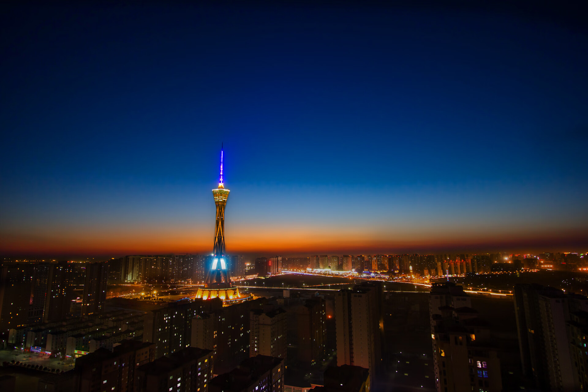 上海久事防守端表现坚韧，上海久事是什么企业